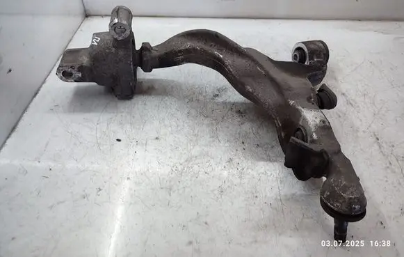 Infiniti Q50 Front control arm