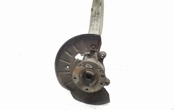 Audi Q7 4L Front wheel hub spindle knuckle 7P6402246A