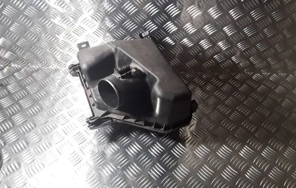Toyota Verso Air filter box