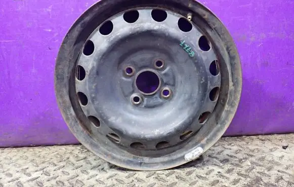 Toyota Yaris R15 steel rim 
