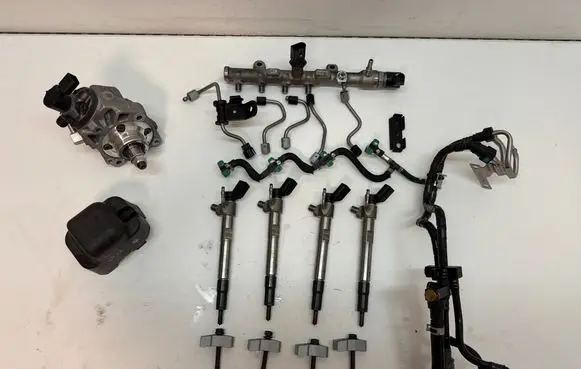 Hyundai Tucson IV NX4 Fuel injection system set 331002U000 9046040004 40111