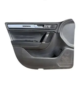 Volkswagen Touareg II Front door card panel trim 7P1867011