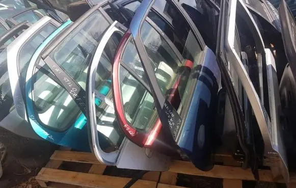 Peugeot 607 Rear door