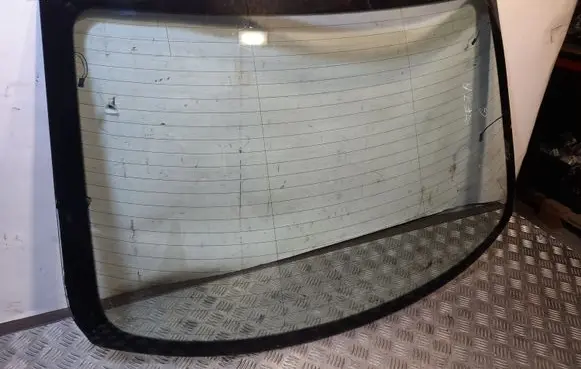 Volkswagen Jetta VI Rear windscreen/windshield window 