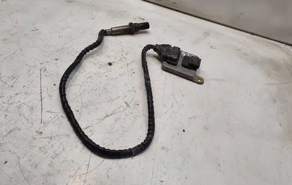 Mercedes-Benz CLS C219 Lambda probe sensor A0035428818 5WK96606A 080915048806