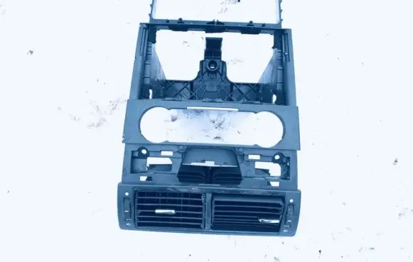 Ford Mondeo Mk III Dash center air vent grill 4s7118522ccw 4s71-18522-ccw