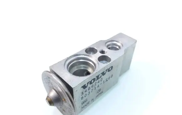 Volvo V70 Air conditioning (A/C) expansion valve 5037141290 3409240