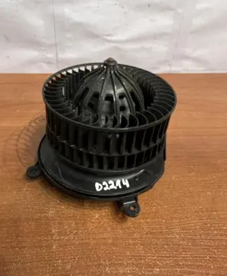 Mercedes-Benz CLS C219 Heater fan/blower 9400984 D2214