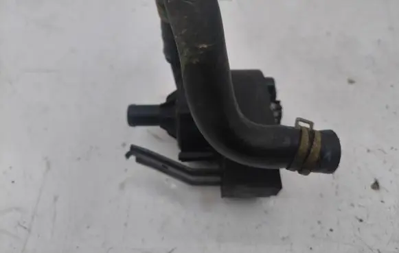 Tesla Model S Electric auxiliary coolant/water pump