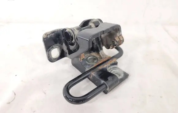 Volkswagen Golf V Rear door lower hinge 1K4833411L