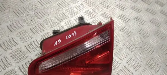 Audi A5 8T 8F Tailgate rear/tail lights 8T0945094