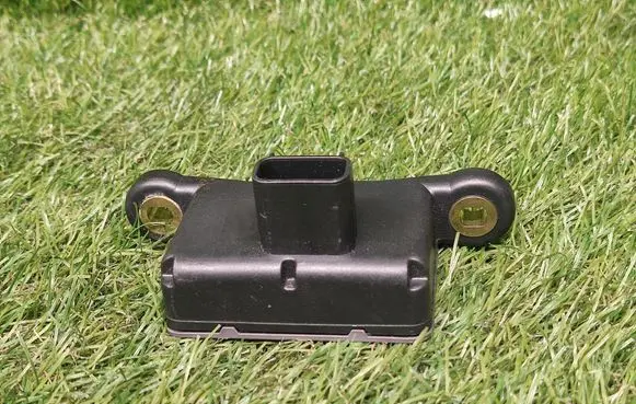 Chevrolet Orlando ESP acceleration yaw rate sensor 13505725
