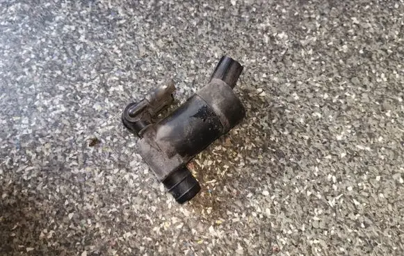 Ford S-MAX Windscreen/windshield washer pump