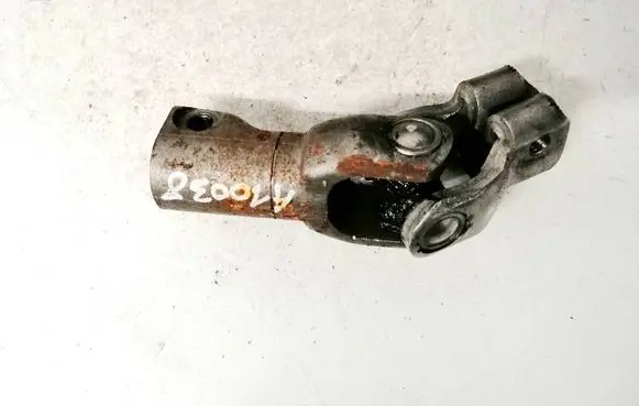 Hyundai Santa Fe Steering column universal joint 