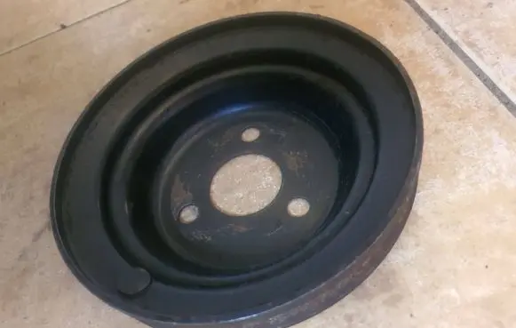 BMW 3 E30 Power steering pump pulley 12846723