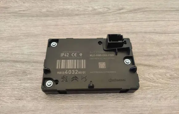 Citroen DS7 Crossback Wireless charging module 981340328001 9813403280