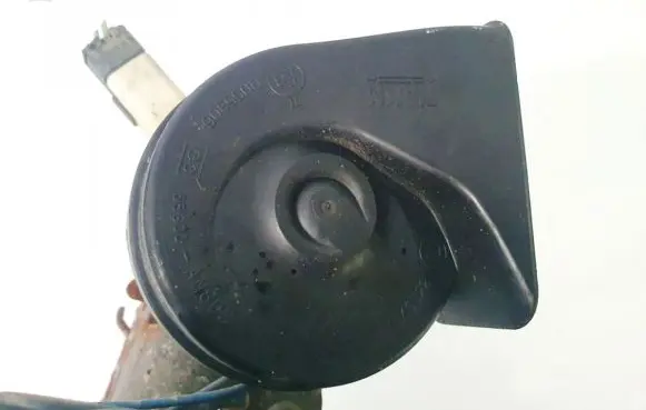 Volvo XC70 Horn signal A046522 E30055306
