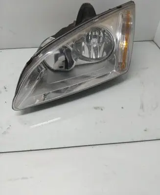 Ford Focus Headlight/headlamp 10118102A 10178 4M5113W030AF