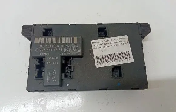 Mercedes-Benz C W203 Door control unit/module 2038201285
