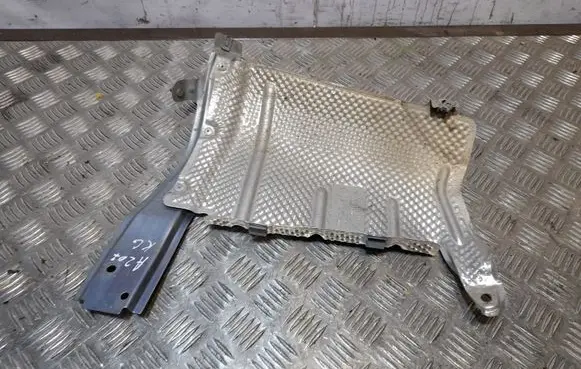 Mercedes-Benz E A207 Exhaust heat shield A2076800122