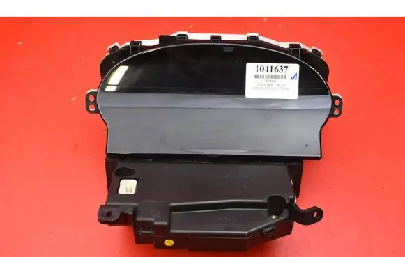Toyota Yaris Verso Speedometer (instrument cluster) 4F090728304