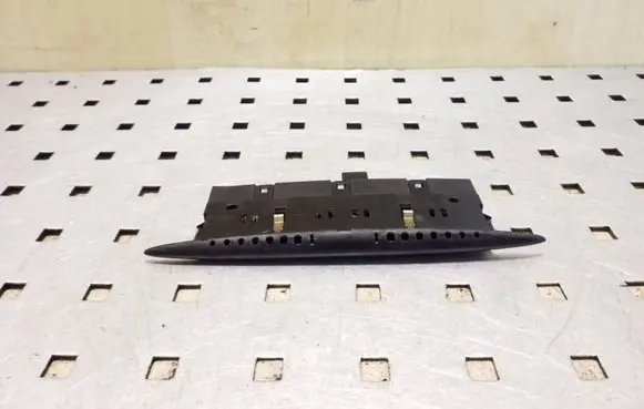 Mercedes-Benz E W211 Parking PDC sensor display screen A0015423723