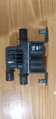 BMW 5 E60 E61 Coolant heater control valve 6931708