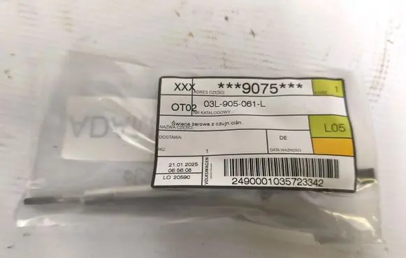 Volkswagen Golf VII Spark plug 03L905061L