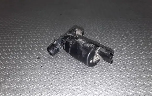 Toyota Aygo AB10 Windscreen/windshield washer pump 8200031805