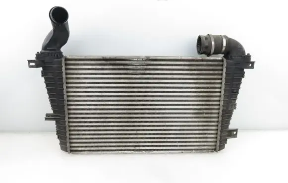 Opel Zafira B Intercooler radiator 13243008
