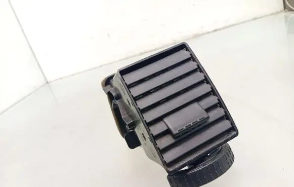 Dash center air vent grill