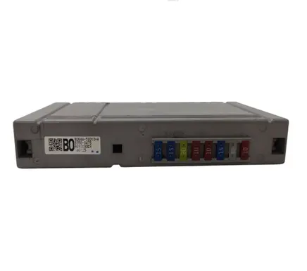 Lexus IS III XE30 Fuse module 8264453010A 63583475 B010030DX