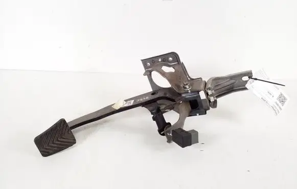 KIA Sportage Brake pedal 32800-2S950