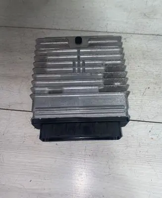 Ford Mondeo Mk III Engine control unit/module R0411C020M 4S7112A650MD