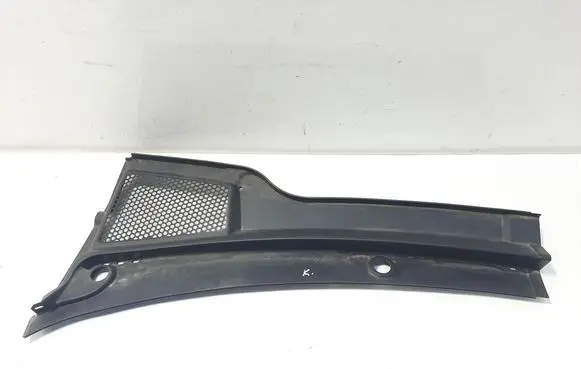 Wiper trim