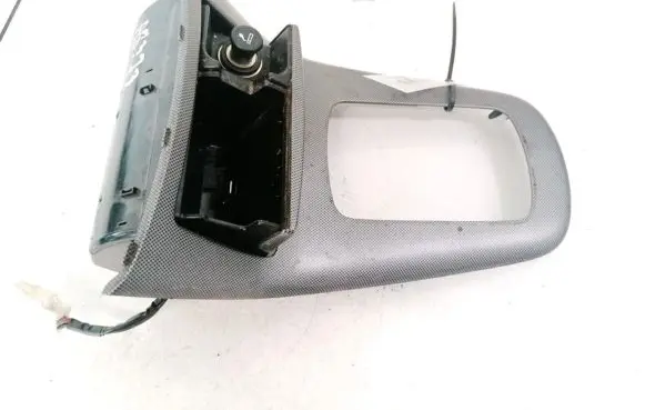 Toyota Avensis T250 Car ashtray 8528