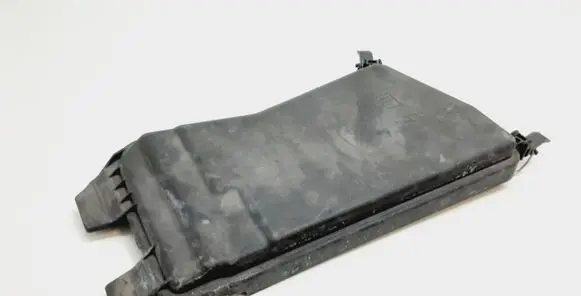 Mercedes-Benz E W212 Fuse box cover A2125400382