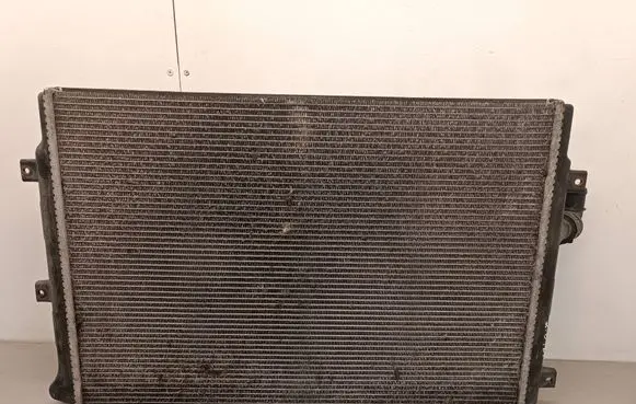 Volkswagen Jetta V Coolant radiator 1K0121251AB 3335A 879450W