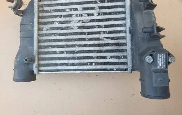 Audi A4 S4 B7 8E 8H Intercooler radiator 8E0145805