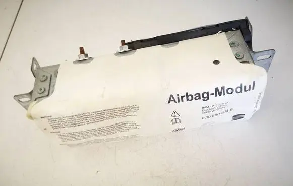 Skoda Fabia Mk1 (6Y) Passenger airbag 6Q0880204B