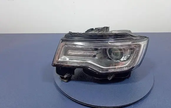 Jeep Grand Cherokee Headlight/headlamp 68111035AD