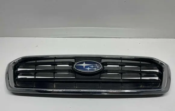 Front bumper upper radiator grill