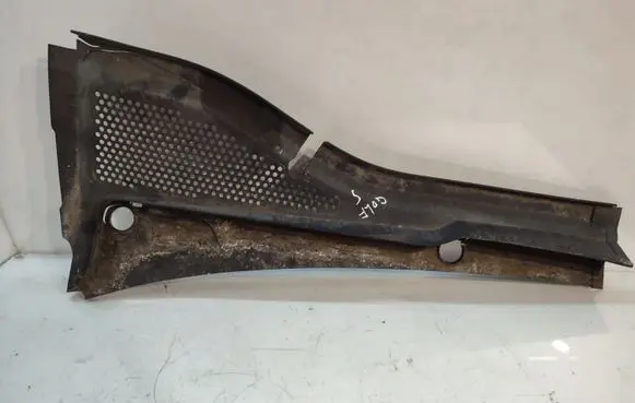 Volkswagen Golf V Wiper trim 5G1819403A