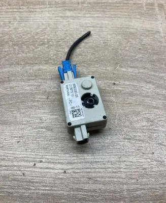 BMW 6 F06 Gran coupe Aerial antenna amplifier 6990090 213675