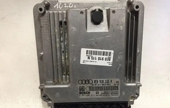 Audi A4 S4 B7 8E 8H Engine control unit/module 8E0910115N 0261S02211