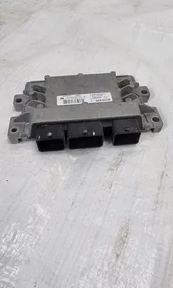 Dacia Sandero Engine control unit/module ECU 8201082042