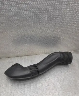 BMW 5 E39 Air intake hose/pipe 2246313