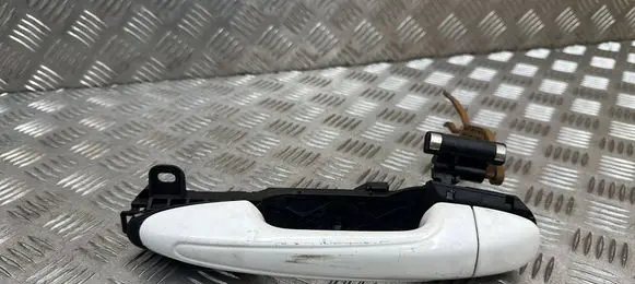Toyota RAV 4 (XA40) Front door exterior handle