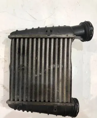 Skoda Superb B5 (3U) Intercooler radiator 3B0145806