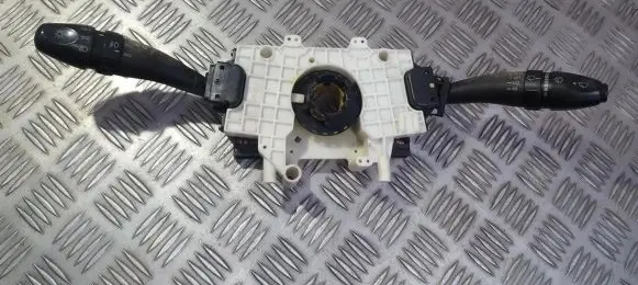 Hyundai Sonata Wiper turn signal indicator stalk/switch